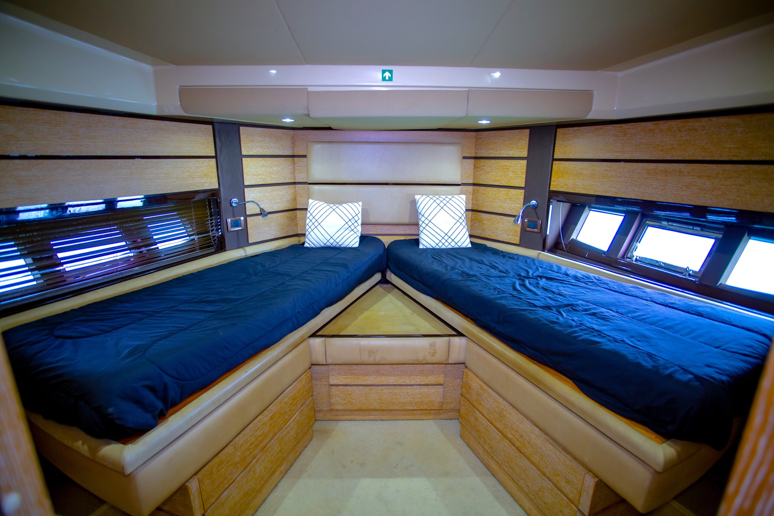 60' Azimut Fly Bridge