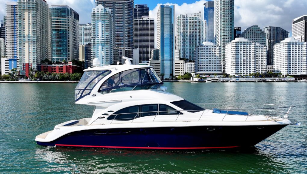 luxury yacht experience in Miami