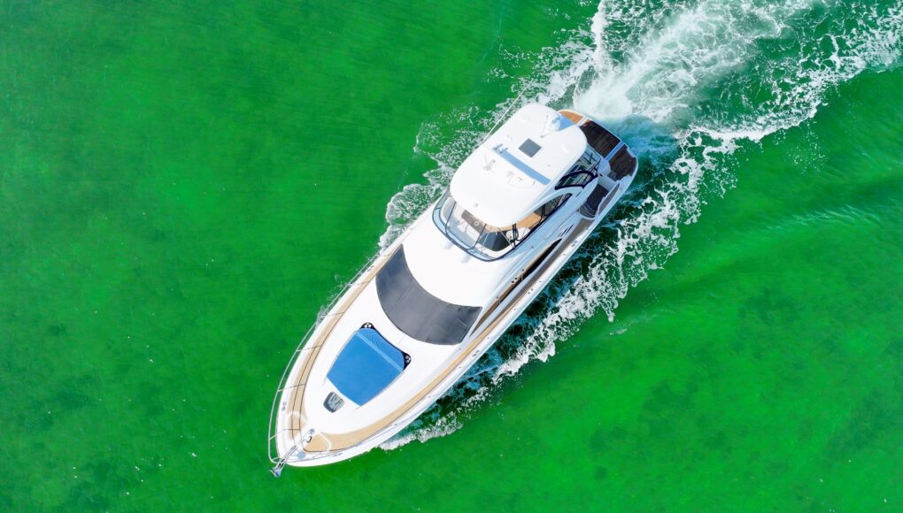 luxury yacht charter in Miami